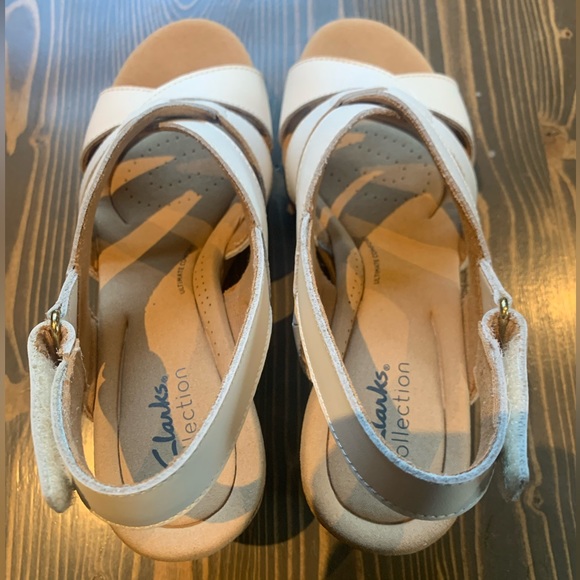 Clarks like new Women's Giselle Beach Wedge Sandal white leather 9 3” heel - Picture 7 of 13